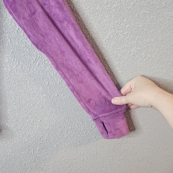 ClimateRight by CuddlDuds Womens Small Purple Soft Fuzzy Long Sleeve Shirt - Picture 4 of 7